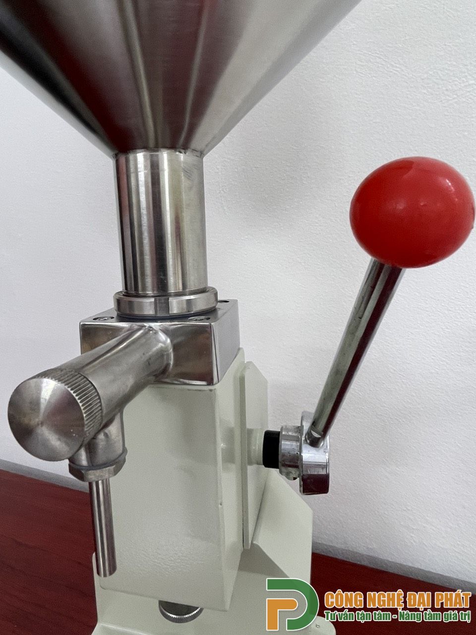 may-chiet-rot-my-pham-thu-cong-a03-dgdp-m02-4